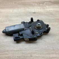 119024 114 05071941  Rear door window regulator motor Audi A4 S4 B5 8D