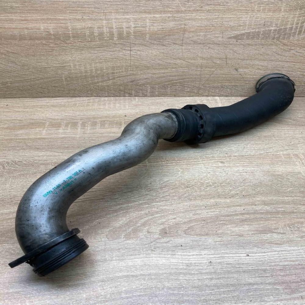 7788357   Intercooler hose/pipe BMW 3 E46