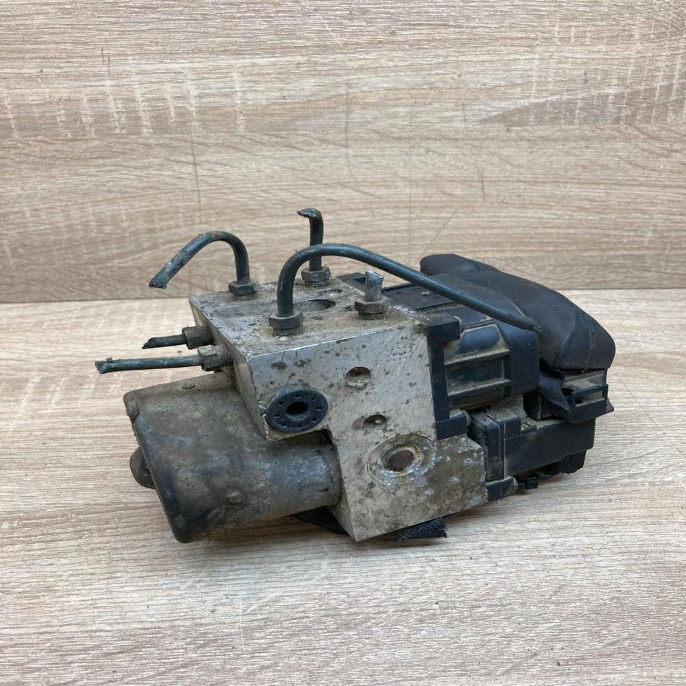 0273004229 44510 05020  ABS Pump Toyota Avensis T220