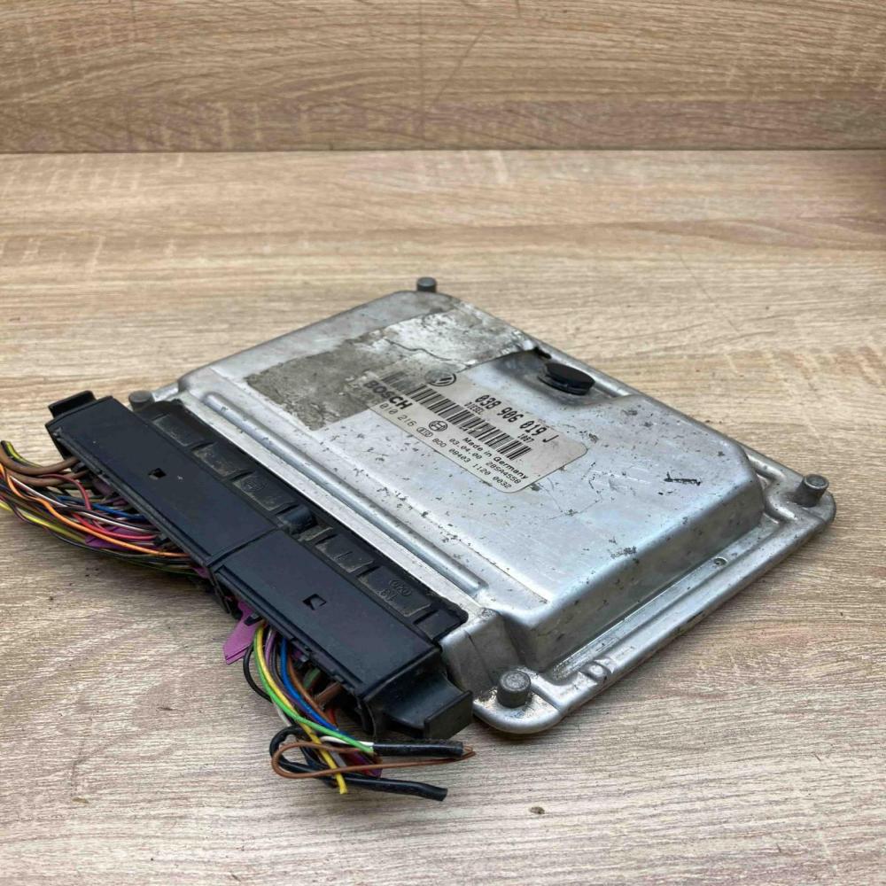 038906019J 0281010216 With Plug Engine control unit/module ECU Volkswagen Sharan