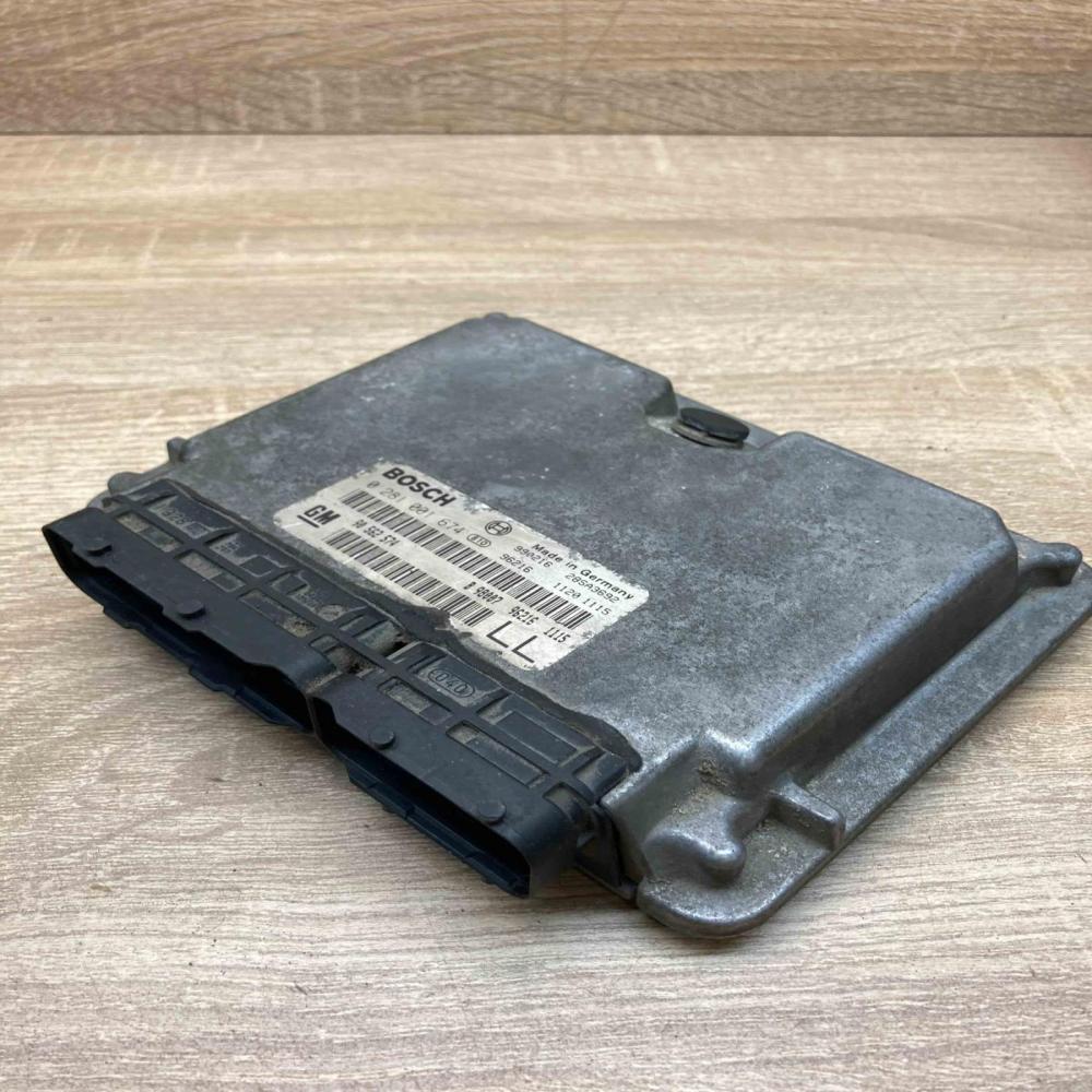 90562574 0281001674  Engine control unit/module ECU Opel Astra G