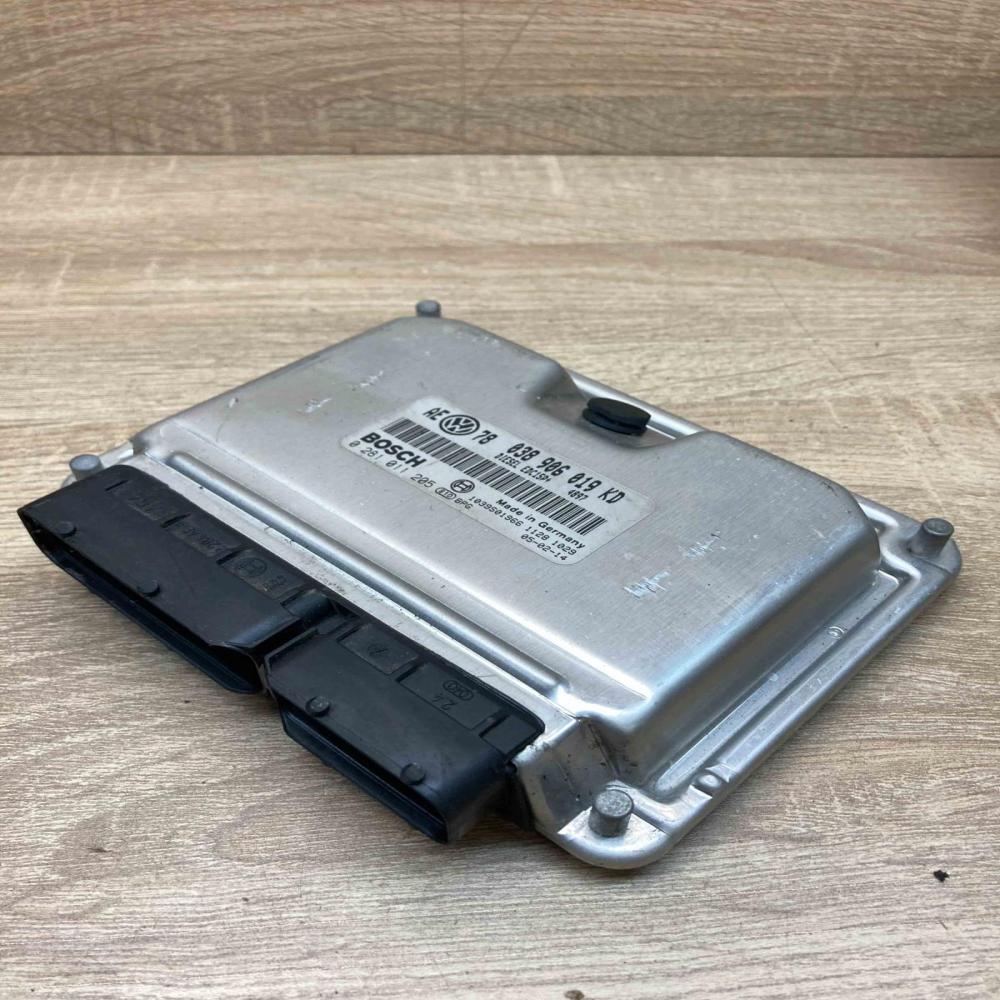 038906019KD 0281011205  Engine control unit/module ECU Volkswagen PASSAT B5.5