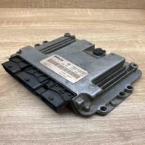 8200310863 0281011390  Engine control unit/module ECU Renault Megane II