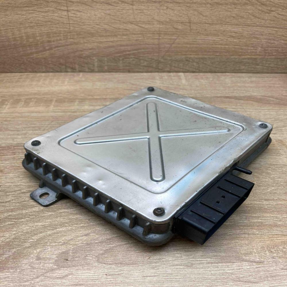 MKC104022  0839 GE Engine control unit/module ECU Rover 200 XV