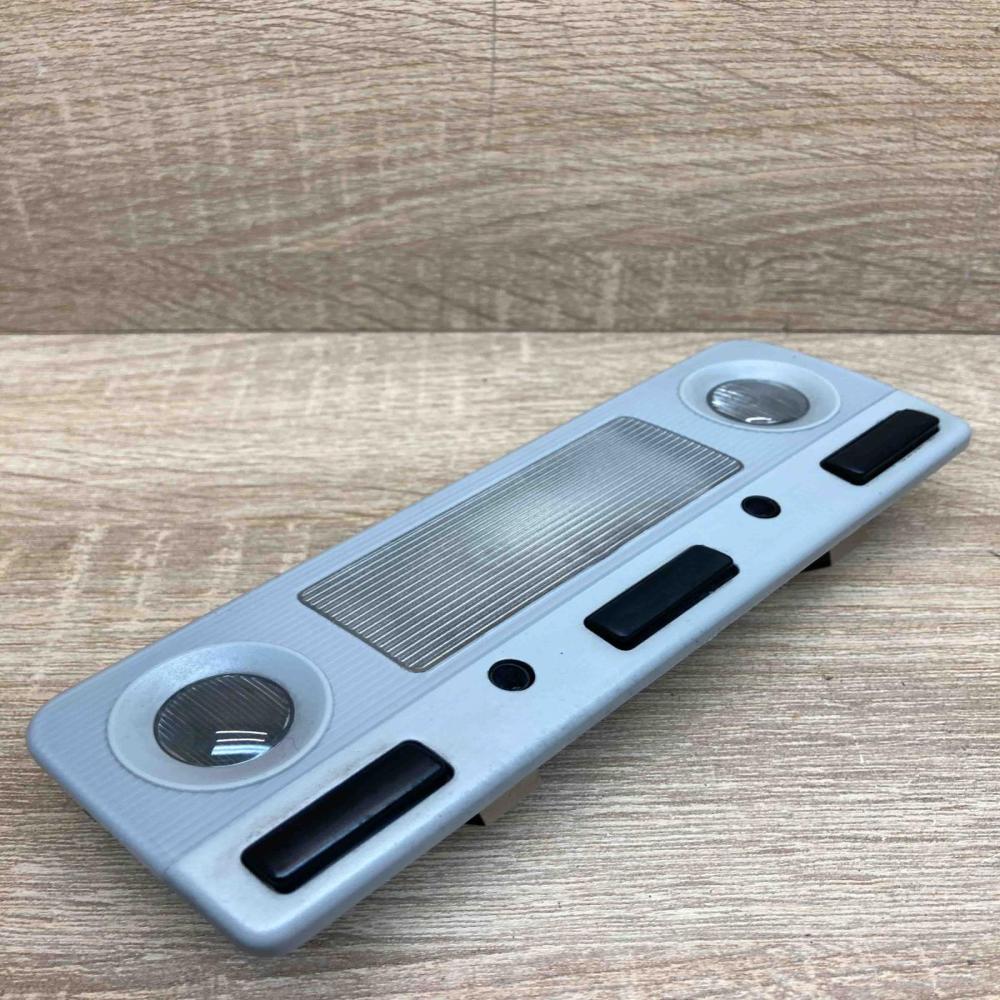 8369511   Front seat light BMW 5 E39