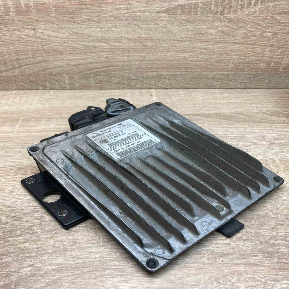 8200334419 R0410B024C  Engine control unit/module ECU Renault Megane II