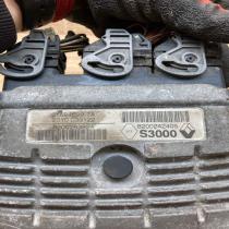 8200242405 21584029 7A With Plug Engine control unit/module ECU Renault Megane I
