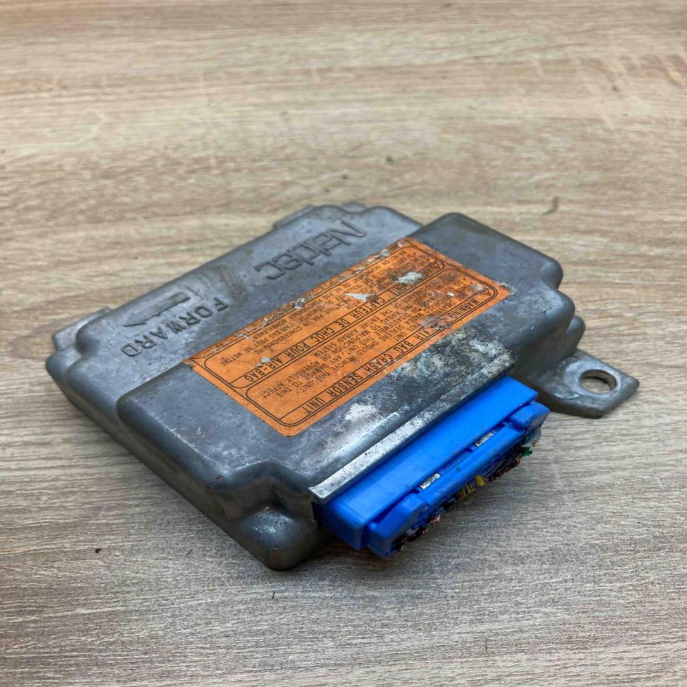 3321542  With Plug Airbag control unit/module Mazda Demio