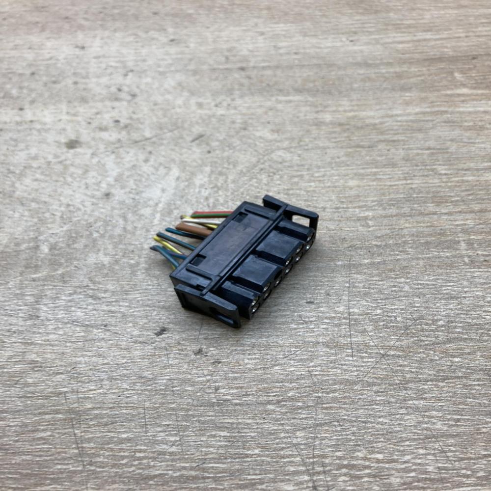 1378138 828878  Plug wire BMW 3 E36