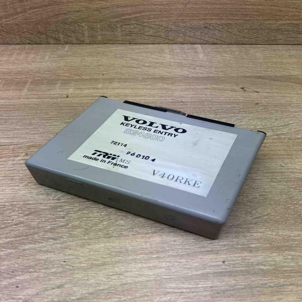 824600 V40RKE  Comfort/convenience module Volvo S40, V40