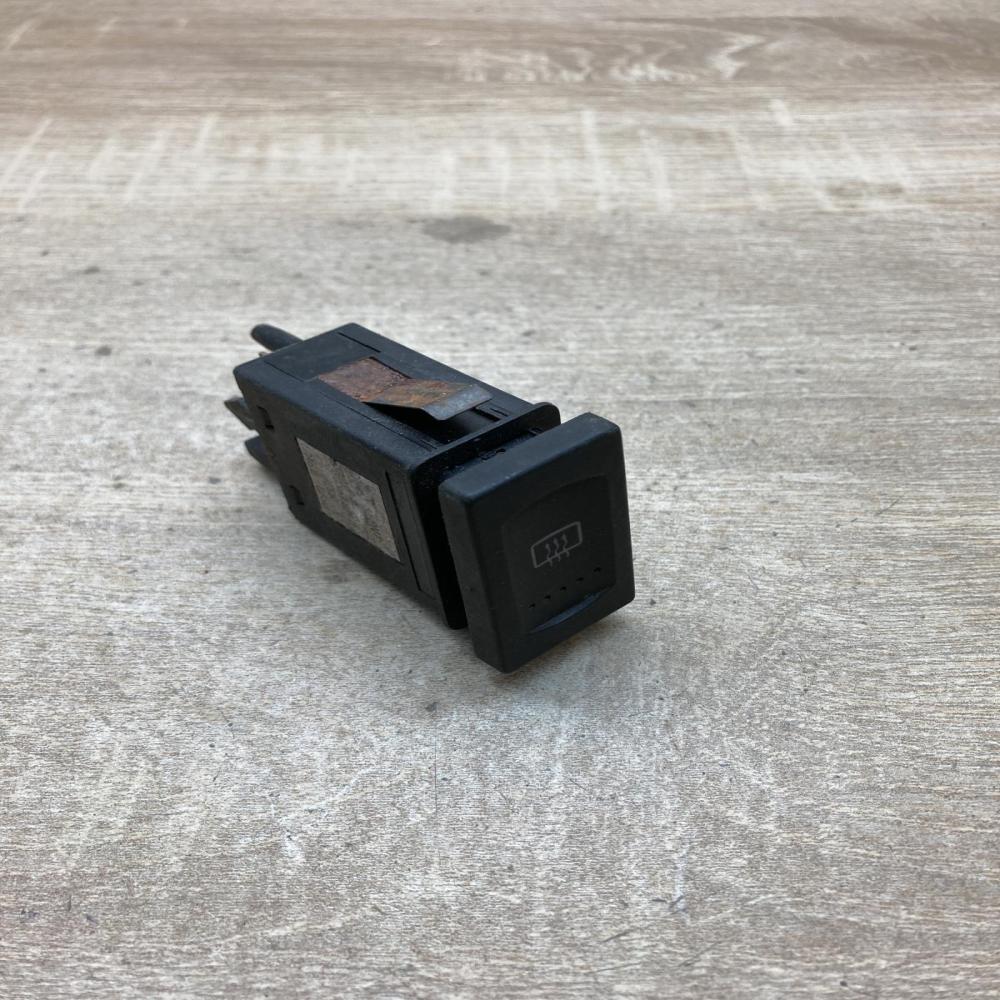 3B0959621C   Windscreen/window heater switch Volkswagen PASSAT B5