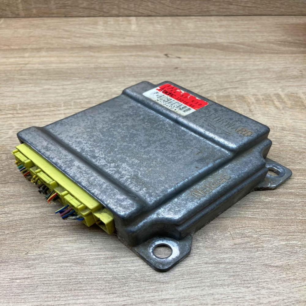 LC64 57 K30 3321646 With Plug Airbag control unit/module Mazda MPV