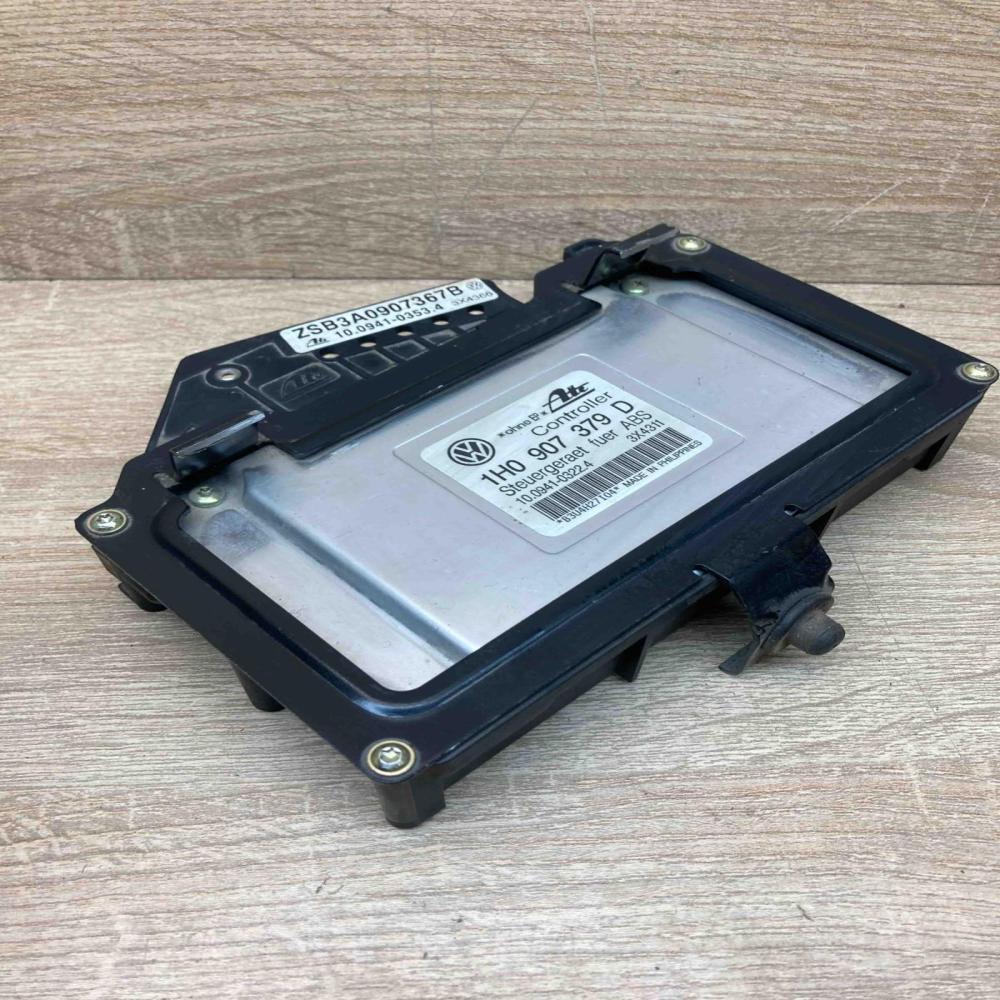 1H0907379D 3A0907367B  ABS control unit/module Volkswagen Golf III