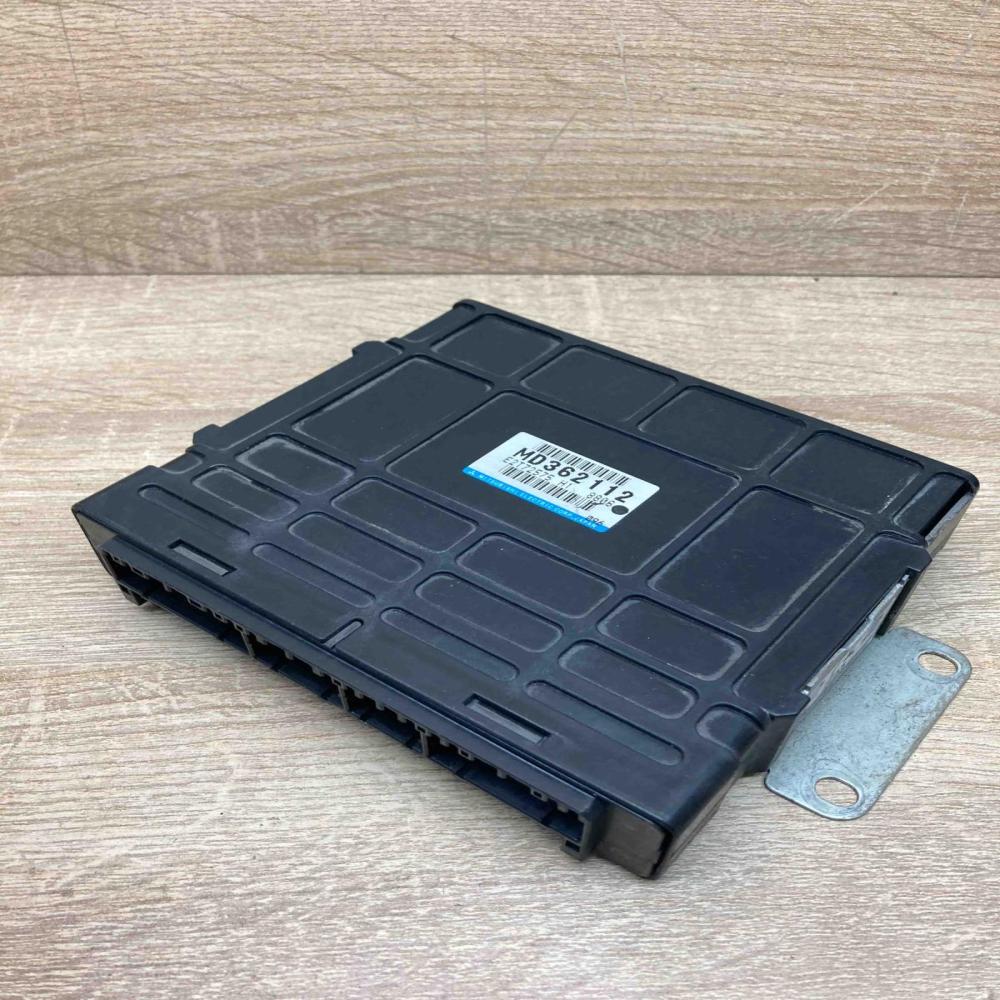 MD362112 E2T72575 2112 Engine control unit/module ECU Mitsubishi Space Wagon