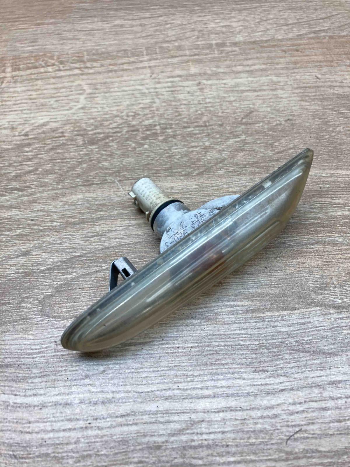 6923920   Front fender indicator light BMW 5 E60 E61