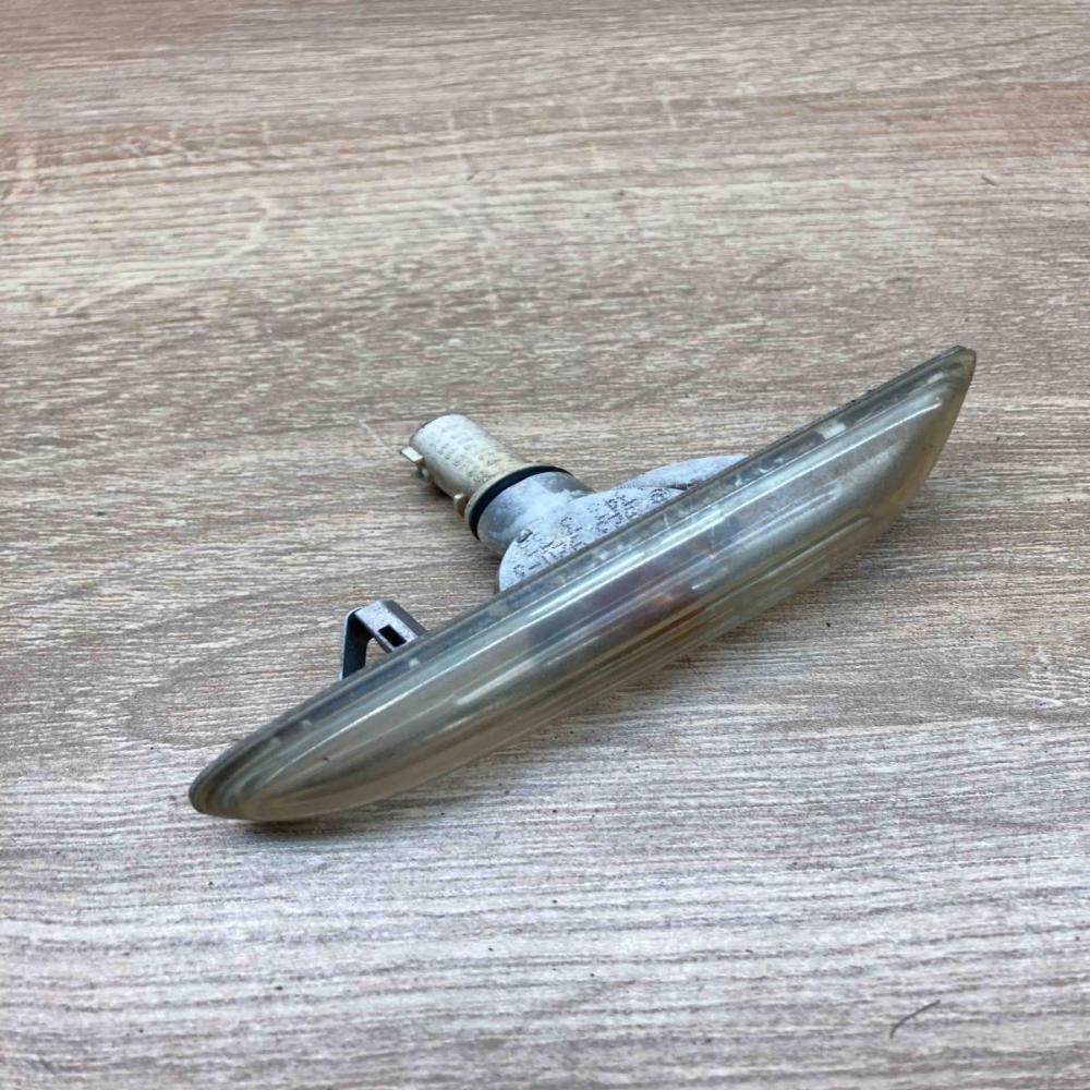 6923920   Front fender indicator light BMW 5 E60 E61