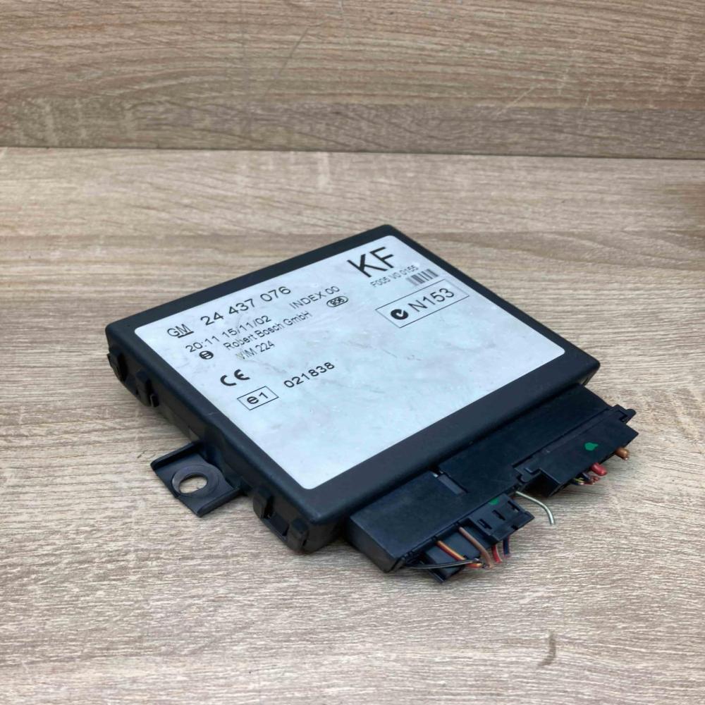 24437076 F005V00155 KF Comfort/convenience module Opel Zafira A