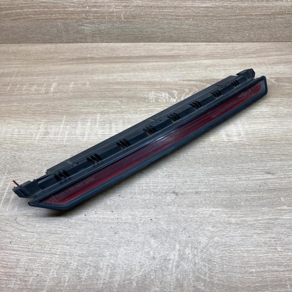 3B9945097A   Third/center stoplight Volkswagen PASSAT B5