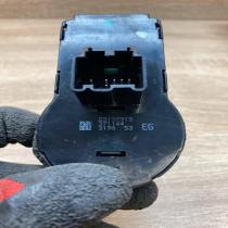 23197913 371144  Light switch Opel Insignia A