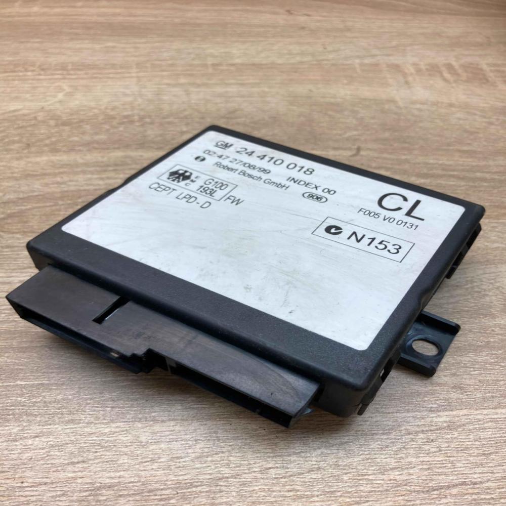 24410018 F005V00131 CL Comfort/convenience module Opel Zafira A