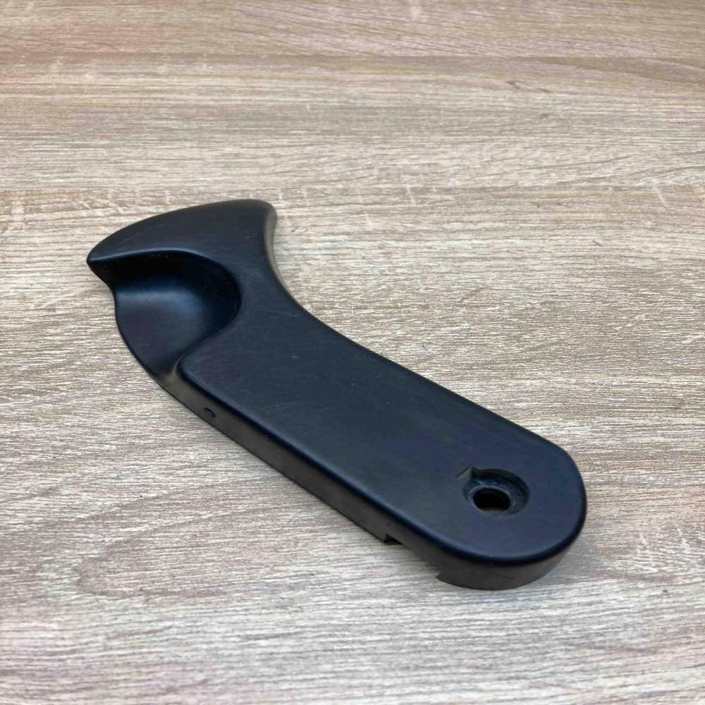 8226621 119702  Engine bonnet (hood) release handle BMW 5 E39