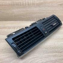 7161802 773201  Dash center air vent grill BMW X5 E70