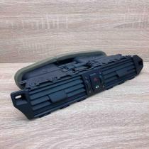 6910734 7009275  Dash center air vent grill BMW 5 E60 E61