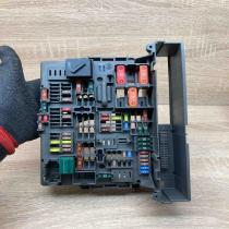 9119446 106887 10  Fuse module BMW X1 E84