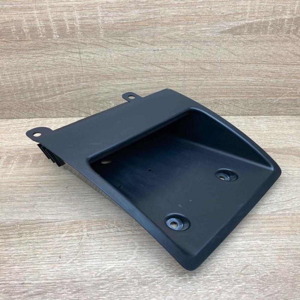 7063163 14121810  Dashboard storage box/compartment BMW 5 E60 E61