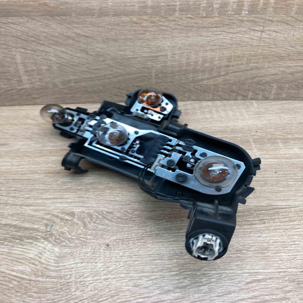 158237 11   Tail light bulb cover holder BMW 5 E60 E61