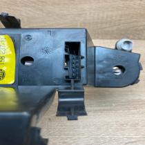 158237 11   Tail light bulb cover holder BMW 5 E60 E61