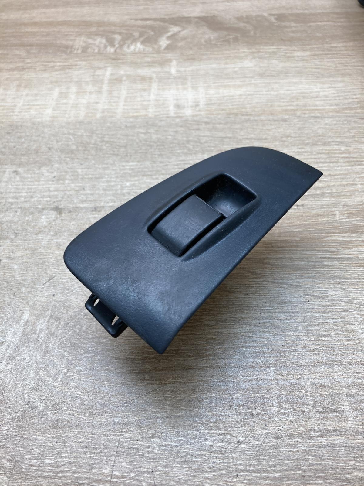 74231 05140 7423105140  Electric window control switch Toyota Avensis T250