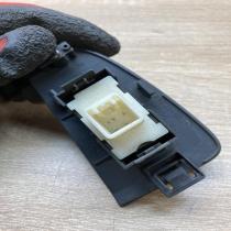 74231 05140 7423105140  Electric window control switch Toyota Avensis T250