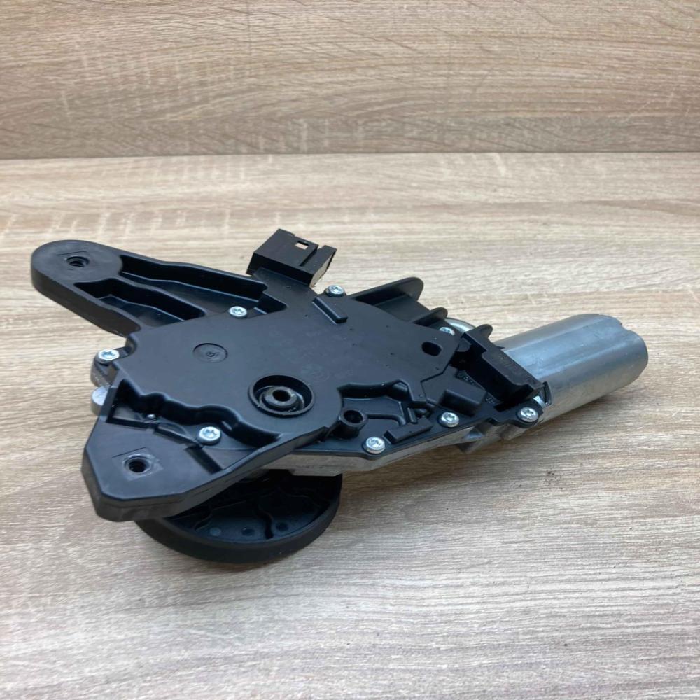 7311415 0390201231  Rear window wiper motor BMW 3 F30 F35 F31