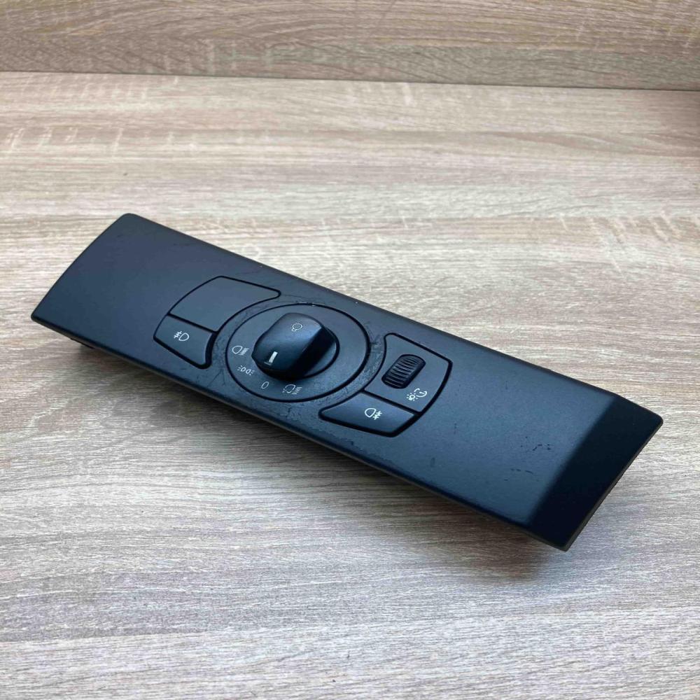 6953735 33290403  Light switch BMW 5 E60 E61