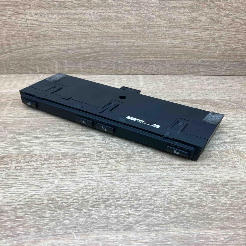 6952479 13580362  Seat heating switch BMW 5 E60 E61