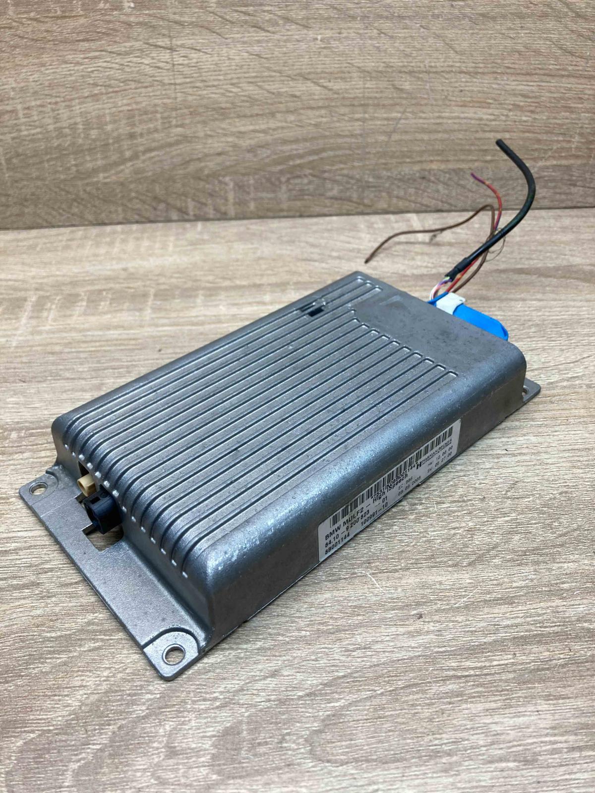9200823 100991 10 With Plug Bluetooth control unit module BMW 5 E60 E61