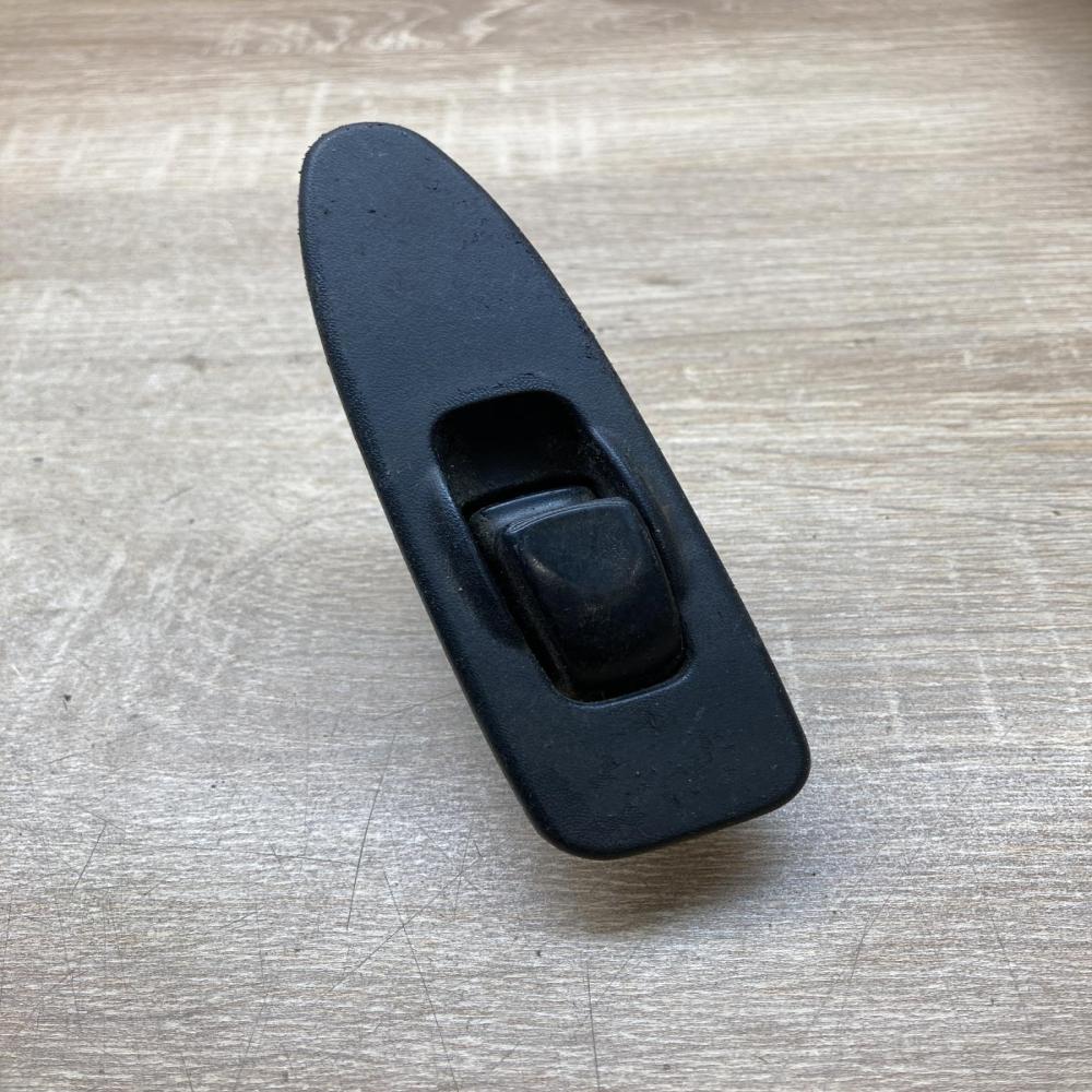 TRW window switch   Electric window control switch Mitsubishi Carisma
