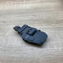 EFB322 13042005 CZ113930 071 Air flap motor/actuator BMW X3 E83