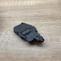 EFB322 13042005 CZ113930 071 Air flap motor/actuator BMW X3 E83