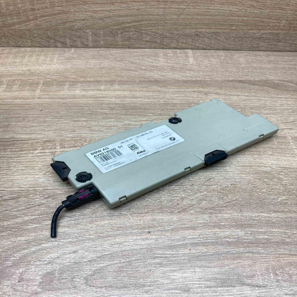 9218090 213675 10 With Plug Aerial antenna amplifier BMW 7 F01 F02 F03 F04