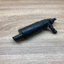 3B7955681  VD4 Headlight washer pump Audi A6 S6 C6 4F
