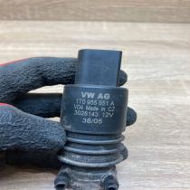 1T0955651A   Headlight washer pump Volkswagen PASSAT B5