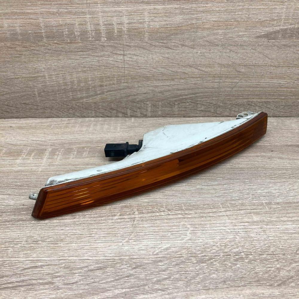 3C0953041J  Left Side Front indicator light Volkswagen PASSAT B6
