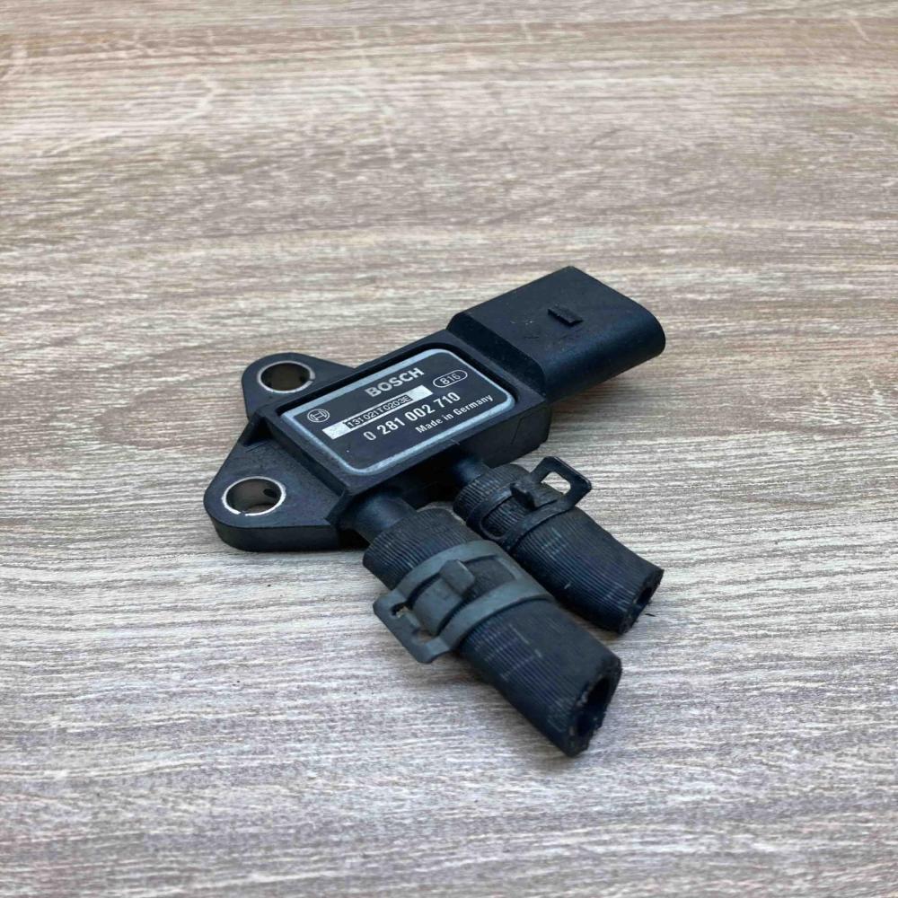 0281002710   Air pressure sensor Volkswagen Golf VI