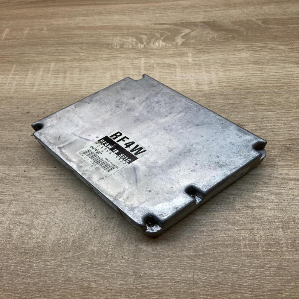 RF4W18881C RF4W 18 881C 275800 5922 Engine control unit/module ECU Mazda Premacy