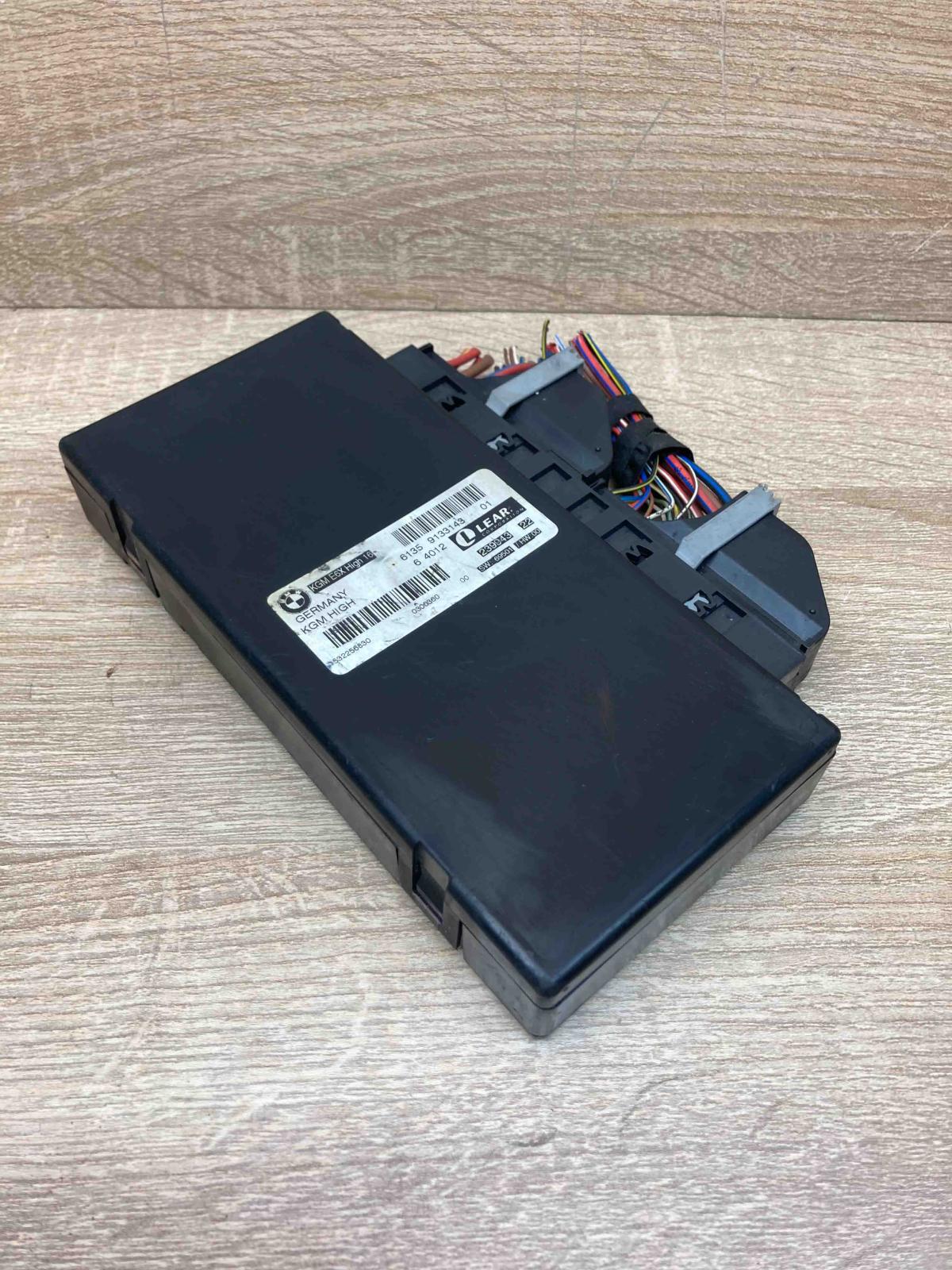 9133143 239943 22 With Plug Comfort/convenience module BMW 5 E60 E61