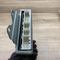 MD329097 E2T63285  Engine control unit/module ECU Mitsubishi Carisma