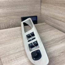 3C1867171B 1K0959565K  Electric window control switch Volkswagen PASSAT B6