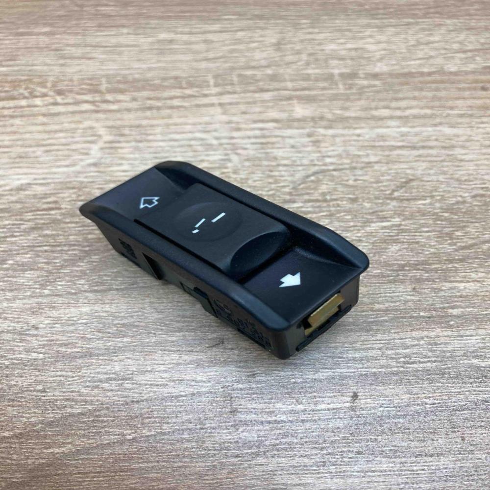 6907288 03015010 Used Sunroof switch BMW 3 E46